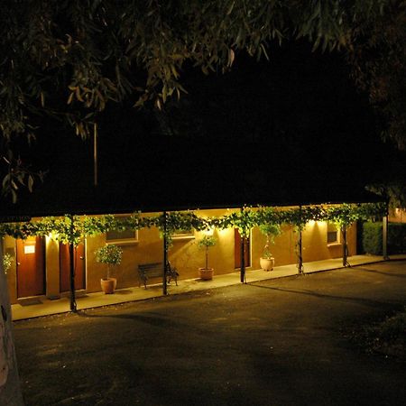 Burra Motor Inn Dış mekan fotoğraf