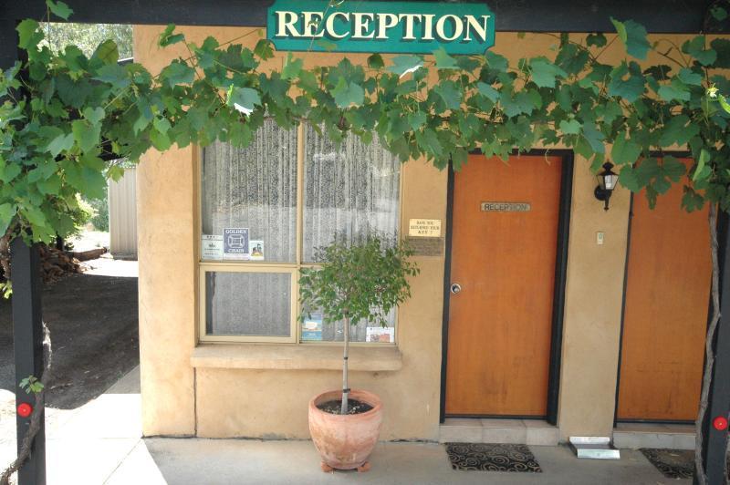 Burra Motor Inn Dış mekan fotoğraf